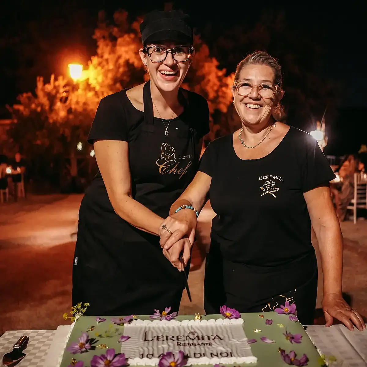 La famiglia dell'Eremita festeggia i dieci anni del ristorante